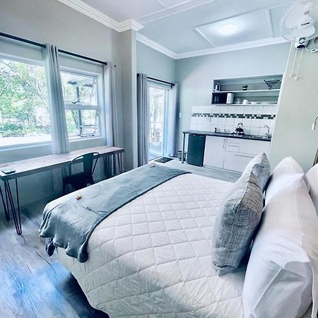 Hotel Madeira Bed Queenstown Esterno foto