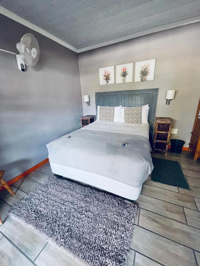 Hotel Madeira Bed Queenstown Esterno foto