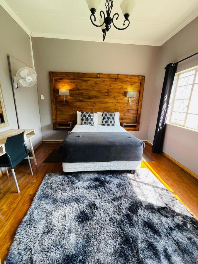Hotel Madeira Bed Queenstown Esterno foto